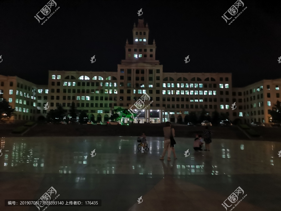 哈尔滨工业大学