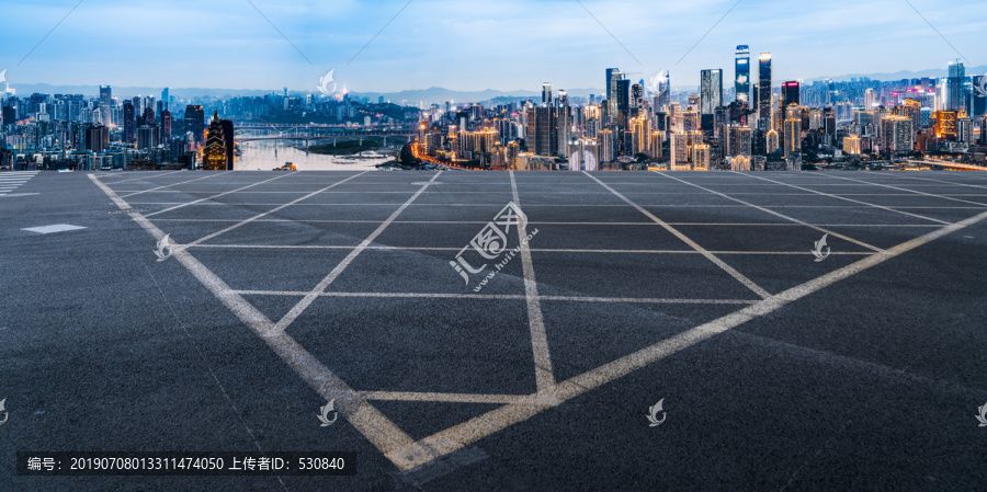 地面划线和城市景观