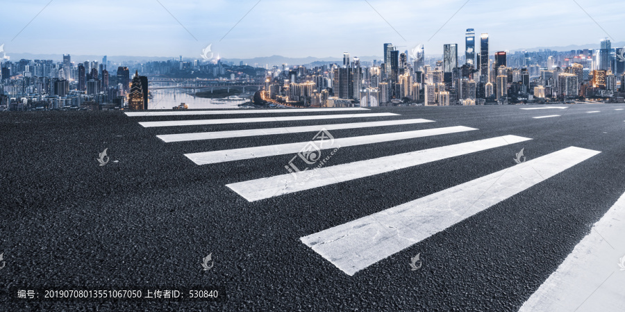 道路交通和高楼大厦