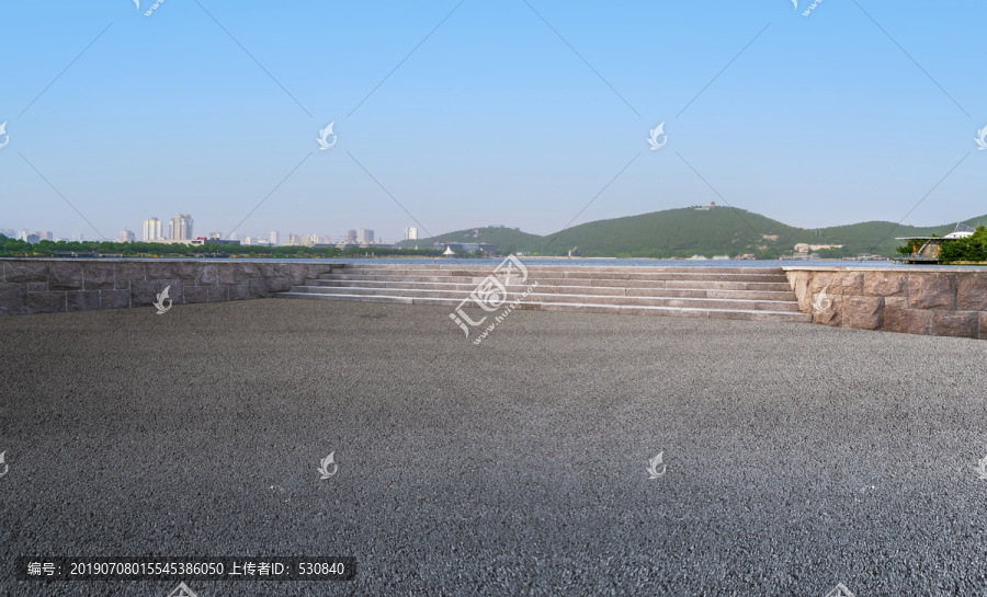 沥青路面和城市景观