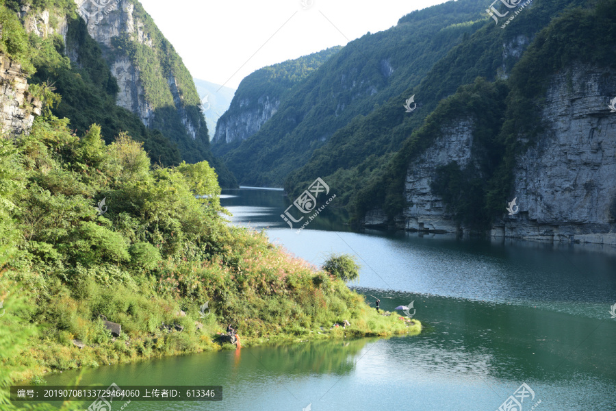 湖北恩施州马鹿河大桥河流桥梁