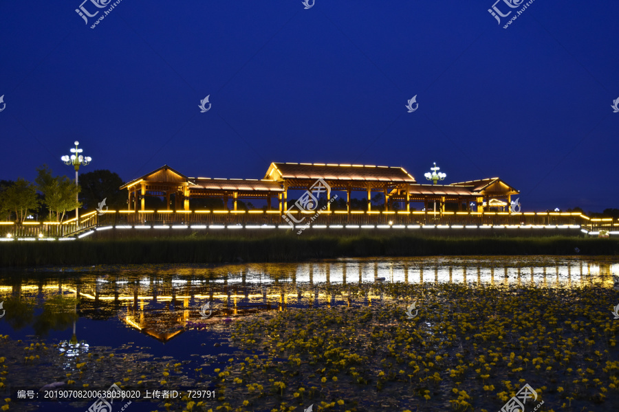 滨湖公园凉亭