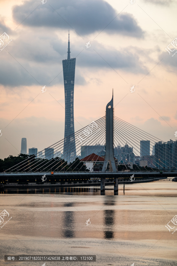 广州海印桥和广州塔