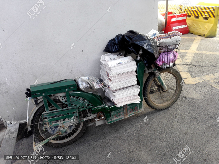 邮递员的摩托车