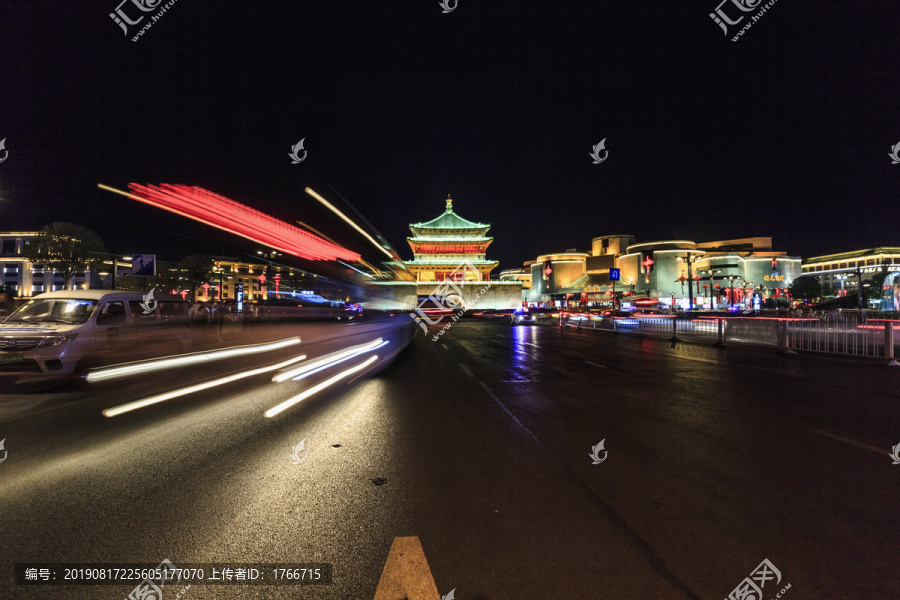 中国陕西省西安市钟鼓楼夜色风光