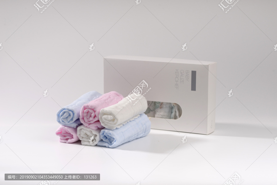 三色婴儿方巾套装