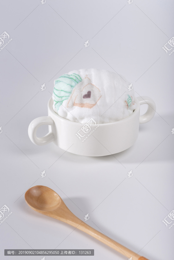 印花婴儿口水方巾