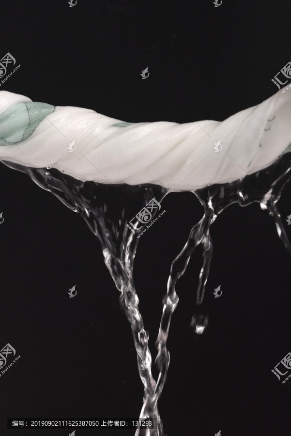 婴幼儿棉纱口水方巾拧水