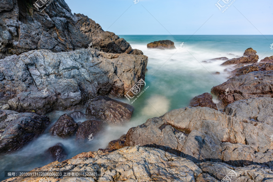 海南万宁山钦湾大海风光