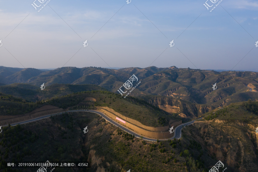 黄土高原黄河公路