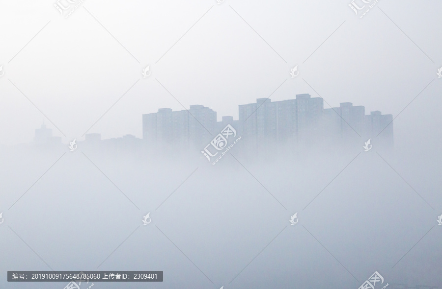 都市晨雾
