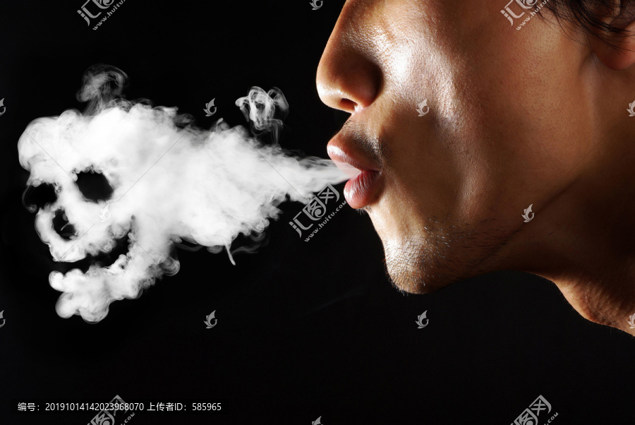 烟雾骷髅禁止吸烟有害健康广告