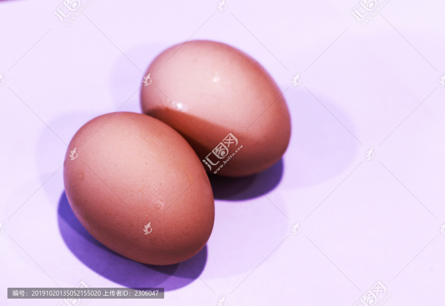 两只鸡蛋