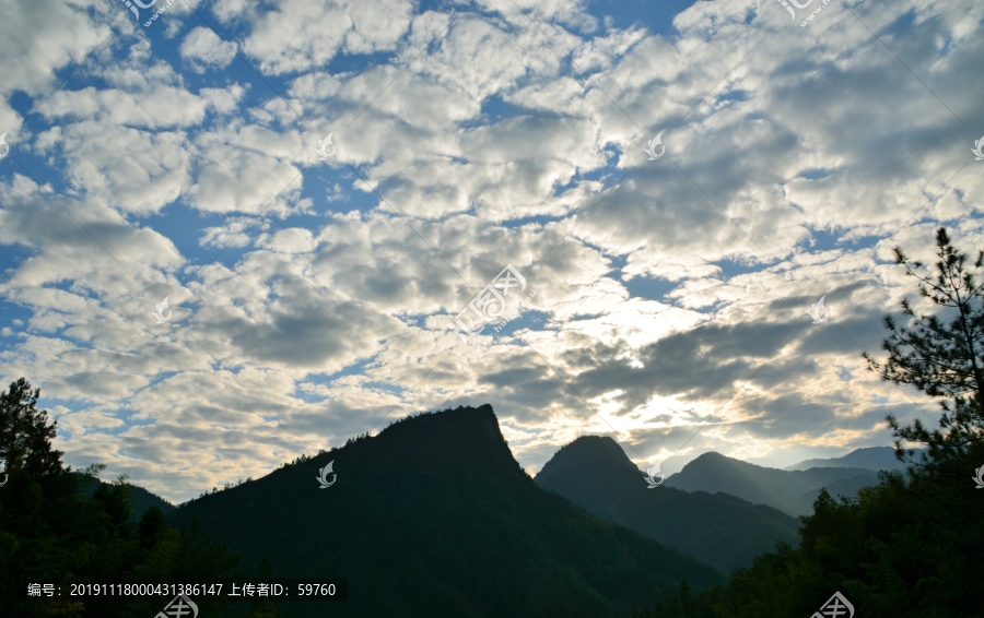大山暮色风景