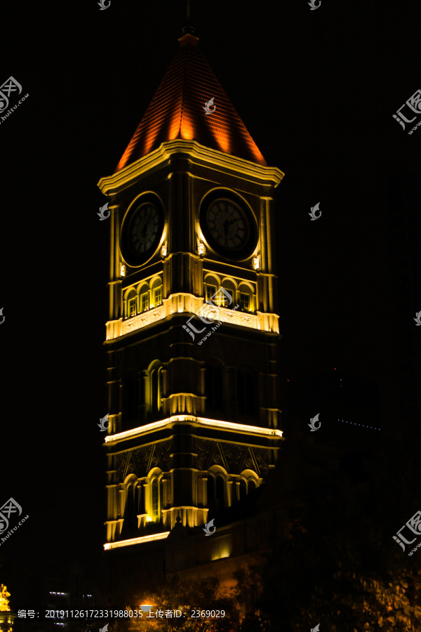 夜景西式钟楼
