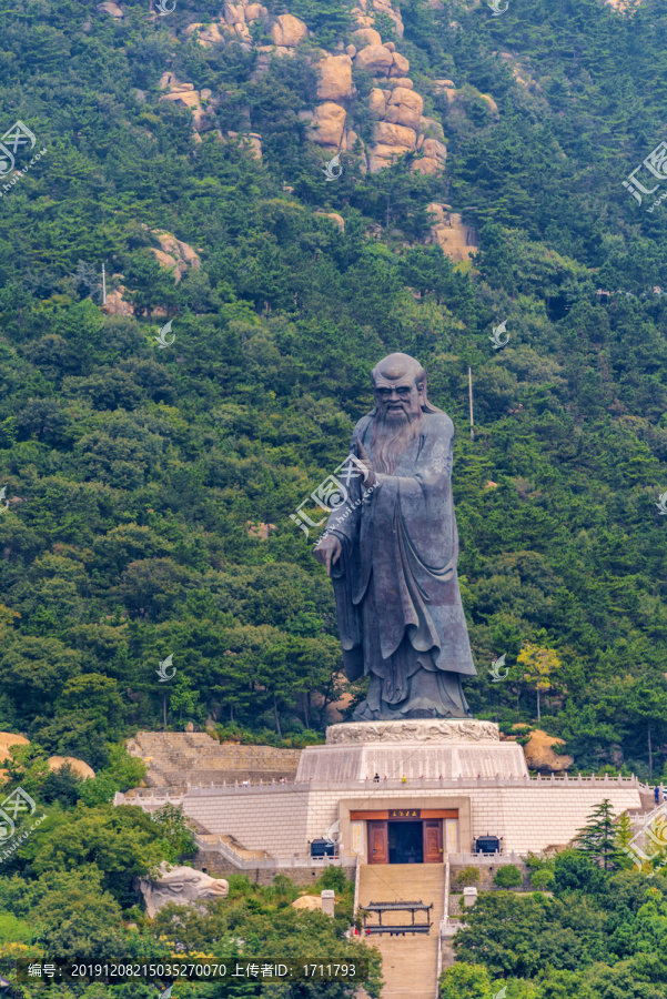 中国山东青岛崂山太清宫老子像