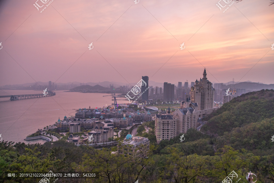 大连星海广场城堡酒店