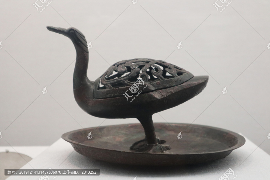 台北故宫文物鸭子雕件