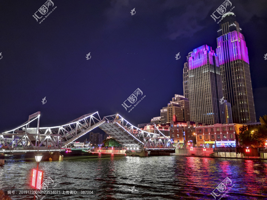 天津解放桥开桥夜景
