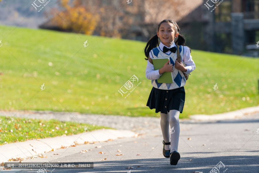 可爱的小学生