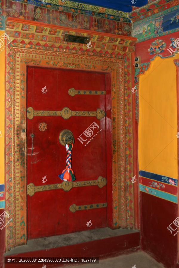 藏式建筑大门