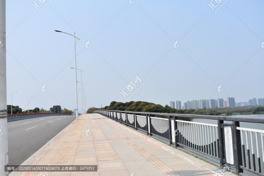路桥建设