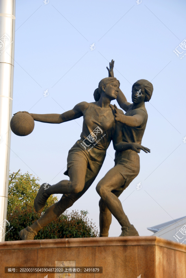 篮球运动雕塑