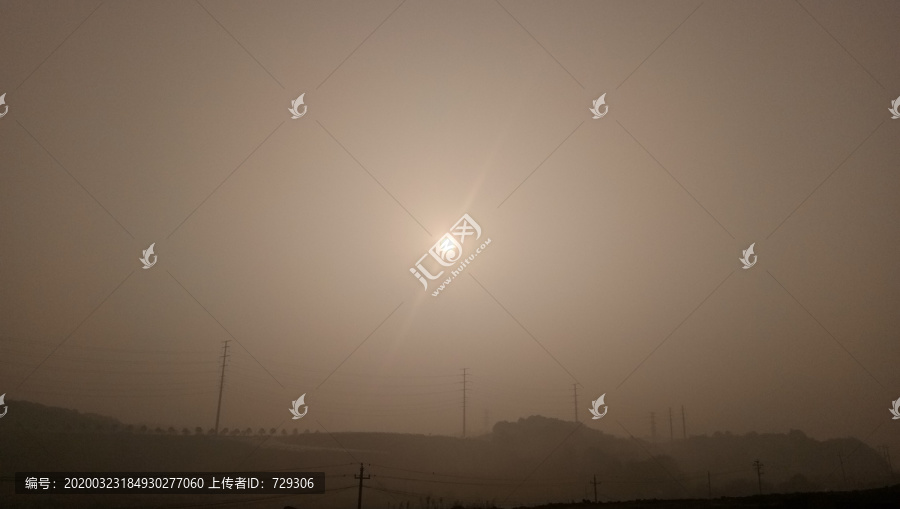 清晨的太阳升起