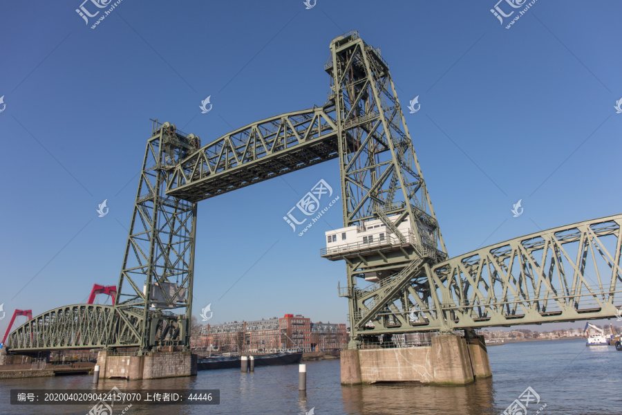 荷兰鹿特丹升降铁路桥