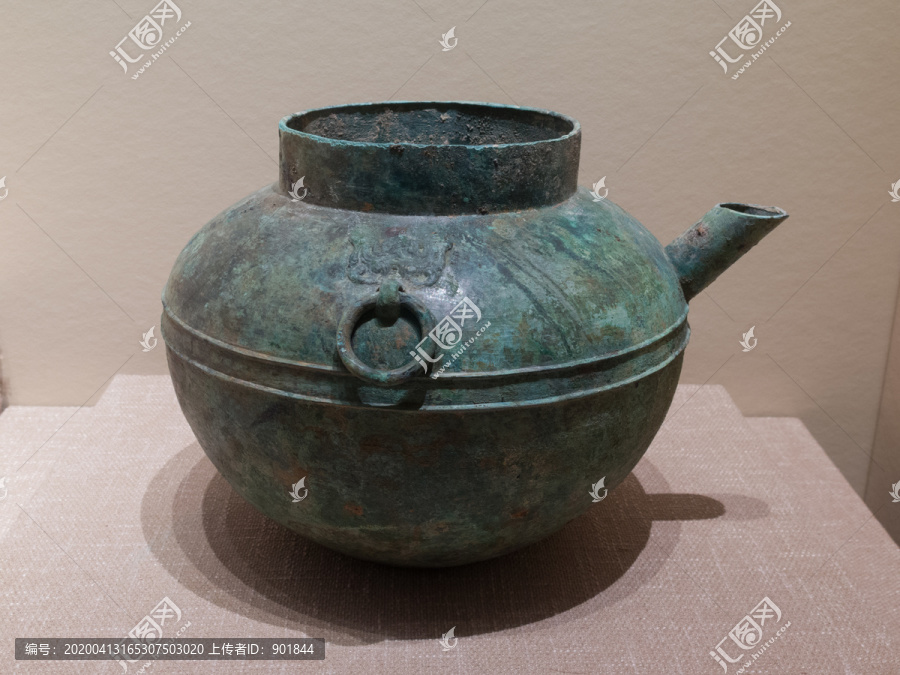 汉代文物带流铜釜