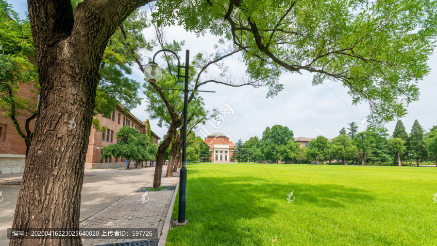 清华大学