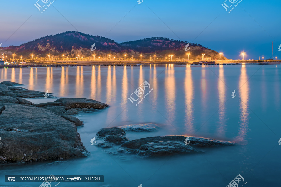 连云港海滩夜景