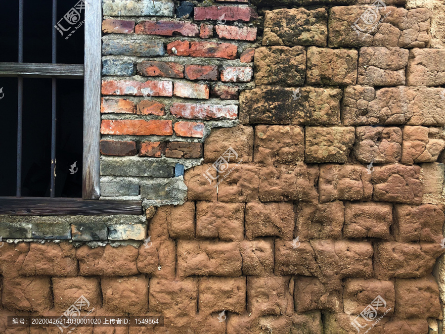 土砖墙壁窗户