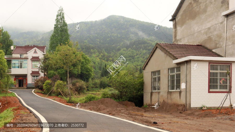 农村公路户户通