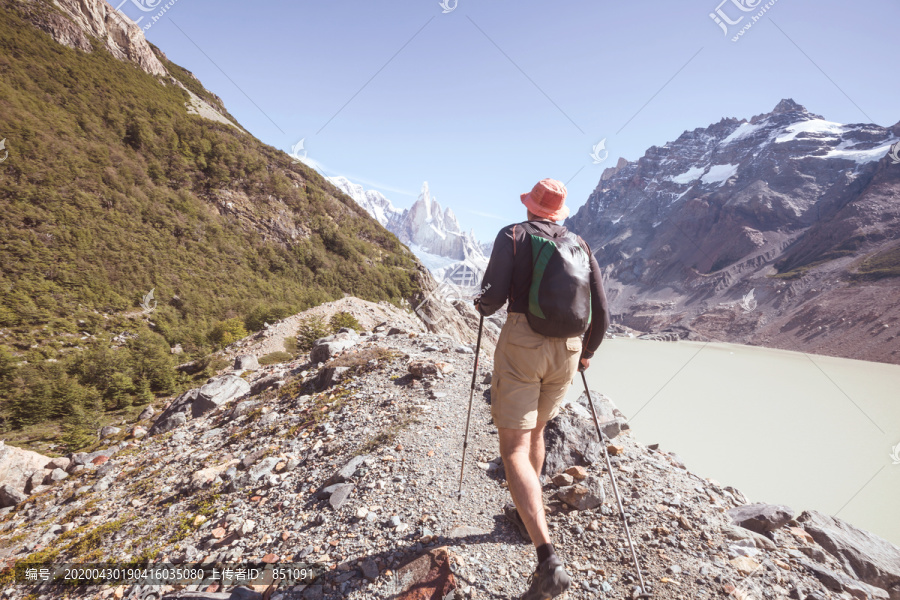 阿根廷巴塔哥尼亚山脉徒步旅行