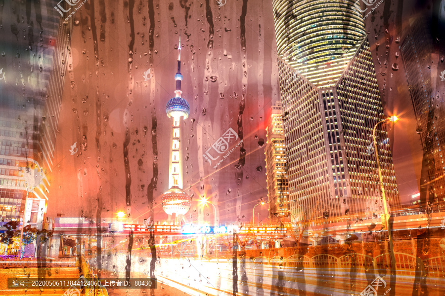 东方明珠雨夜