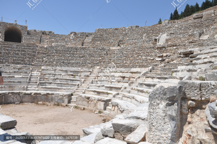 古罗马剧院废墟遗址