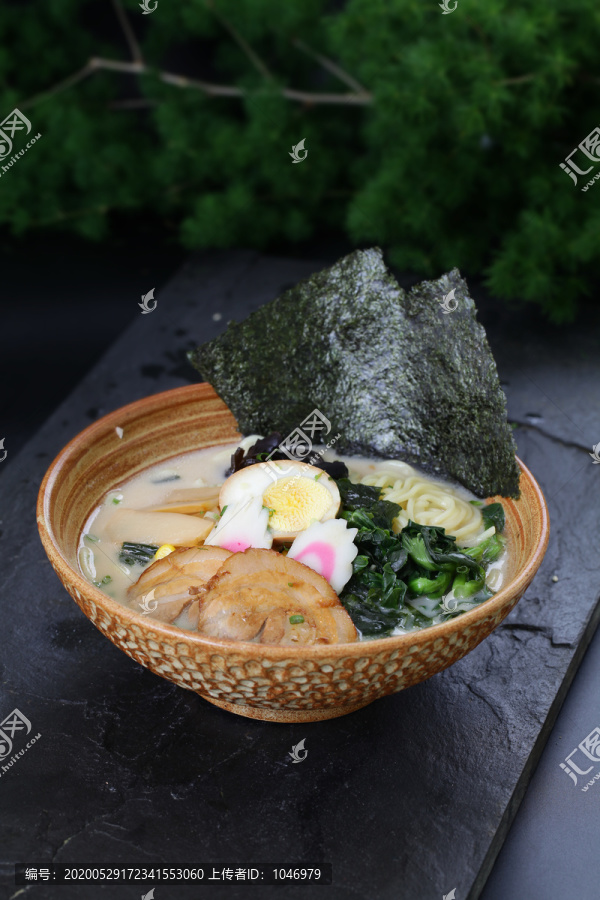 骨汤拉面