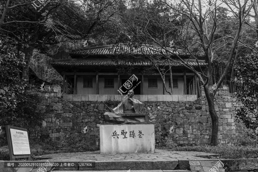 孙武雕像