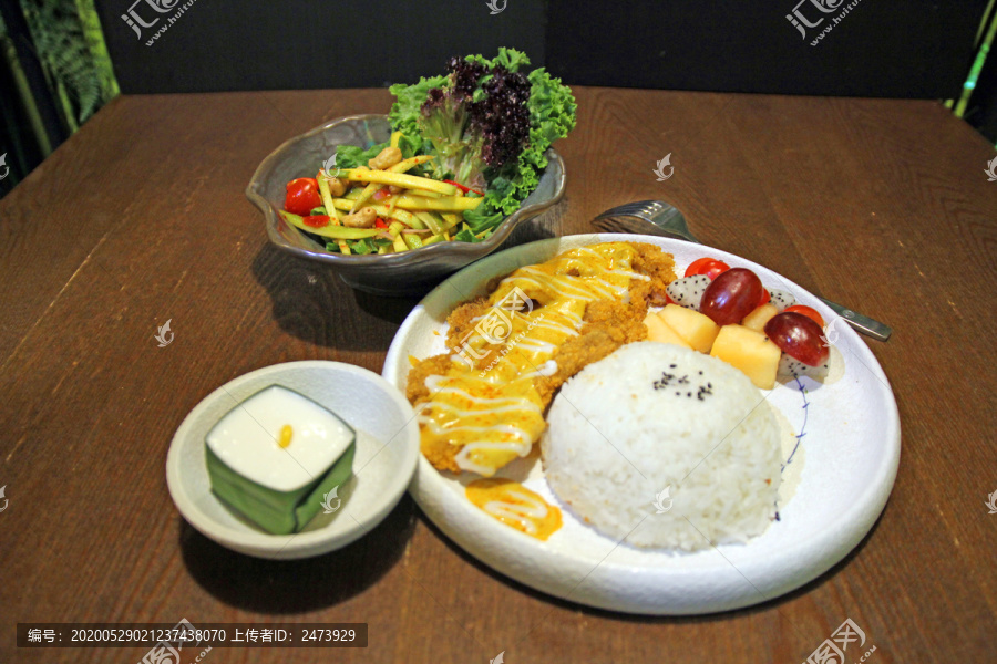 鸡排扒饭
