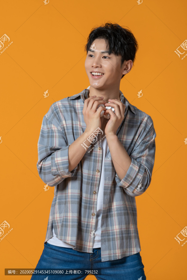 时尚青年男子