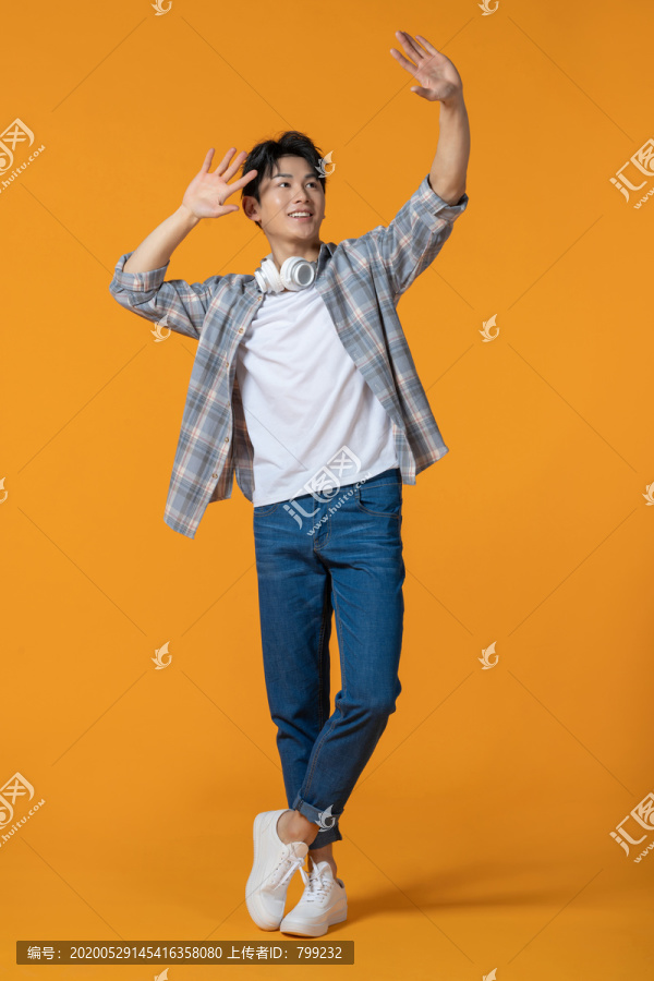 时尚青年男子