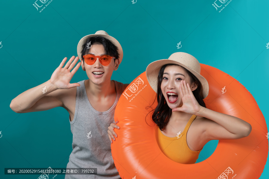 棚拍夏日造型年轻情侣