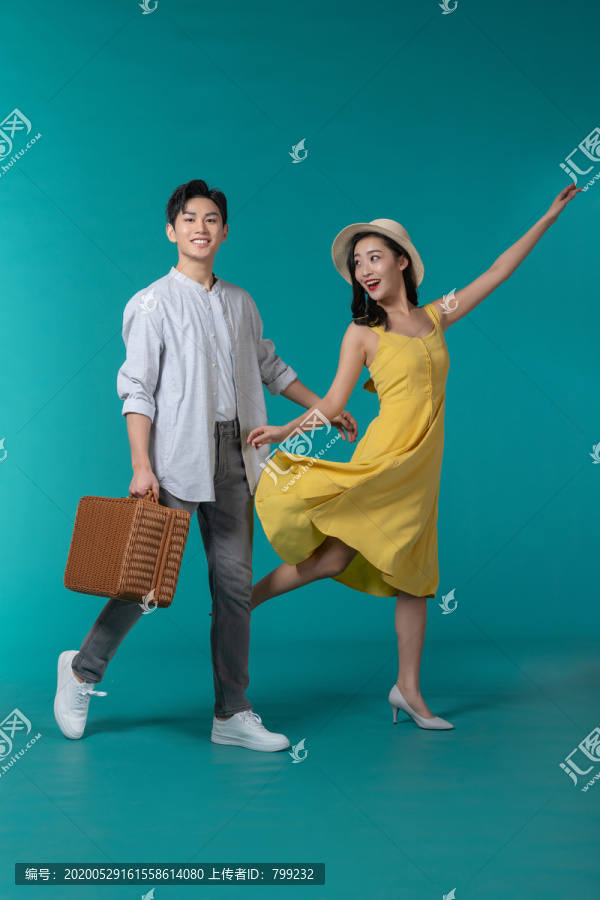 棚拍年轻情侣