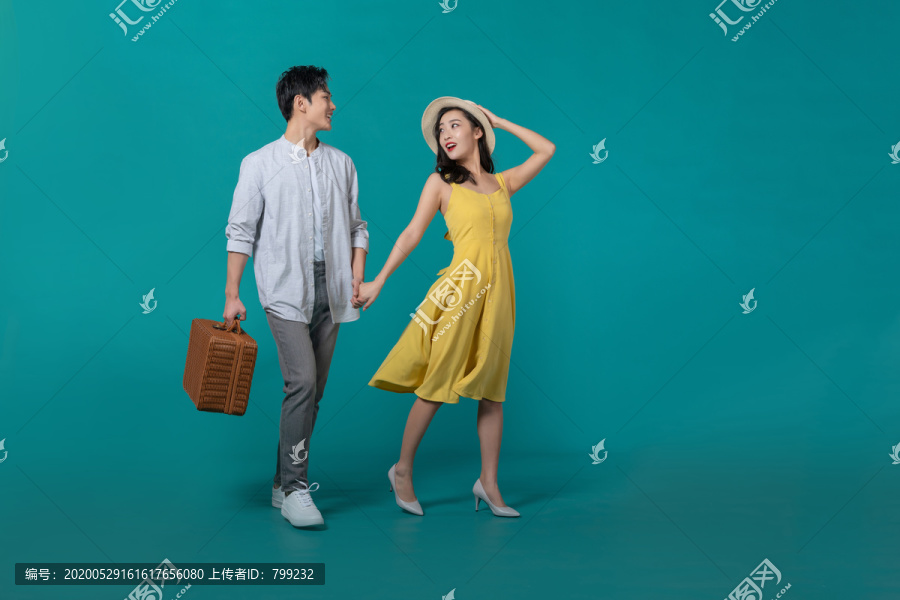 棚拍年轻情侣