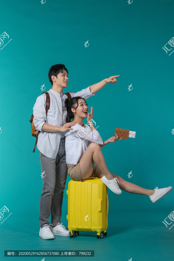 棚拍年轻情侣
