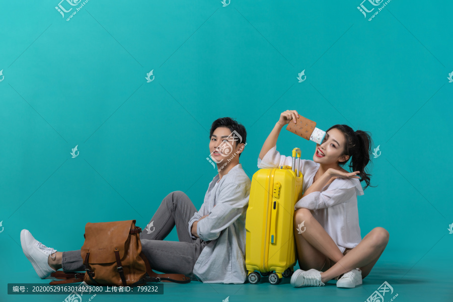 棚拍年轻情侣
