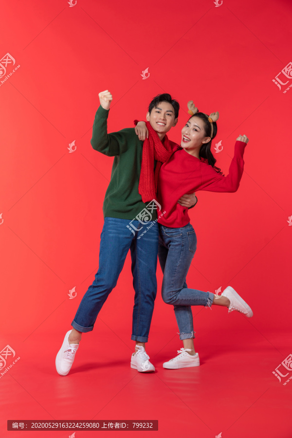 快乐的年轻情侣