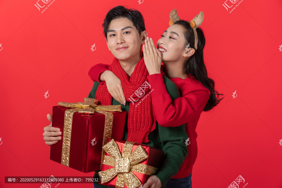 快乐的年轻情侣