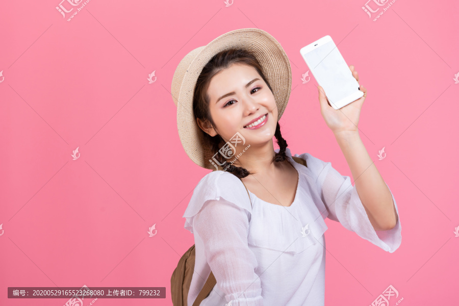 棚拍夏日造型年轻女子